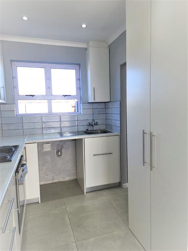 2 Bedroom Property for Sale in Lotus River Western Cape